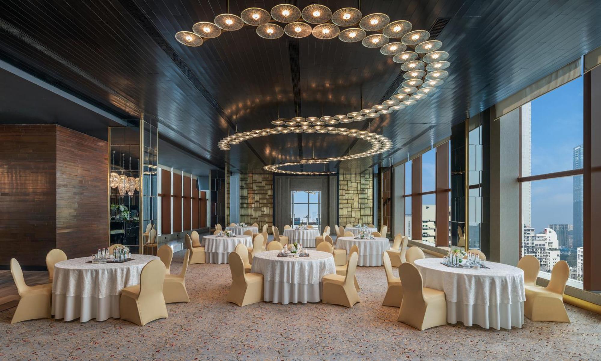 The St. Regis Mumbai Hotel Exterior foto The Club at the Ritz-Carlton, DIFC